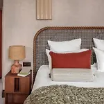 Hotel Suzie Blue