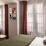 Hotel Suzie Blue Paris
